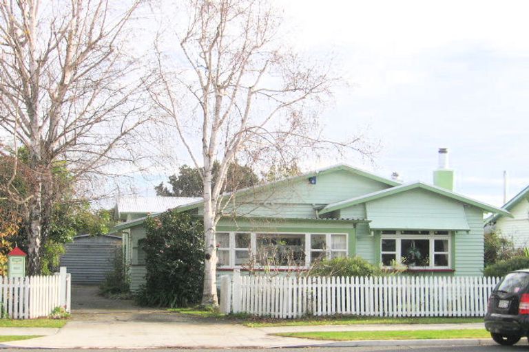 Photo of property in 906 Caroline Road, Mayfair, Hastings, 4122