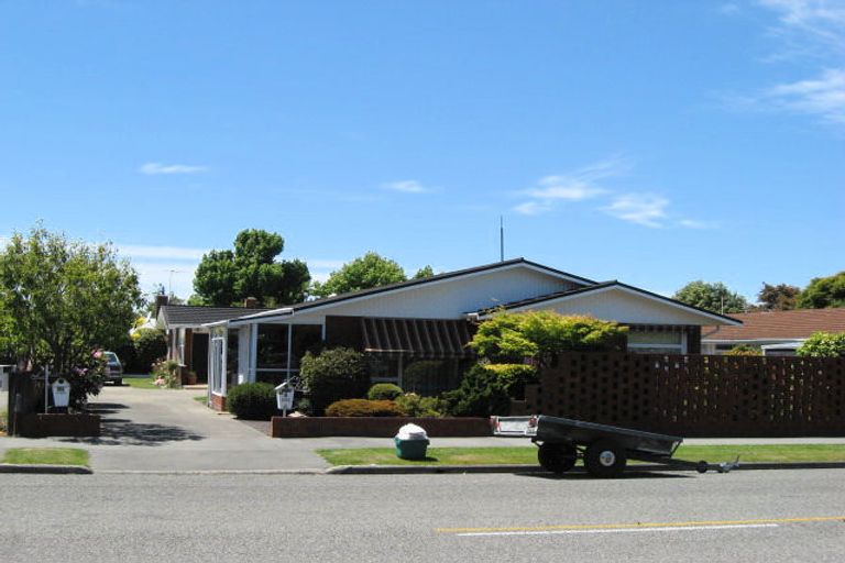 Photo of property in 2/292 Avonhead Road, Avonhead, Christchurch, 8042