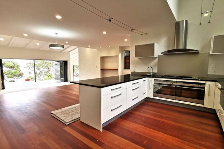 Photo of property in 68 Rame Road, Greenhithe, Auckland, 0632