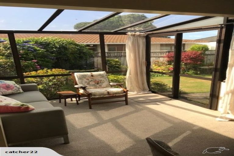 Photo of property in 1/12 Webster Street, Westown, New Plymouth, 4310