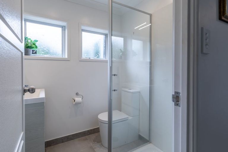 Photo of property in 45 Huia Road, Titirangi, Auckland, 0604