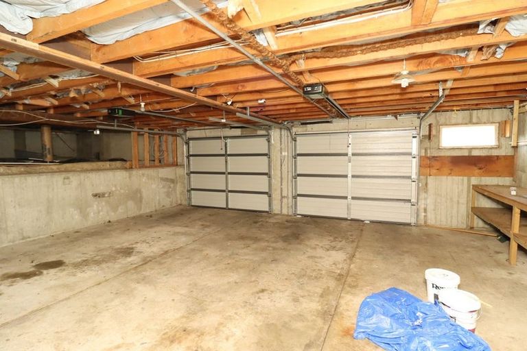 Photo of property in 16 Ure Street, South Hill, Oamaru, 9400