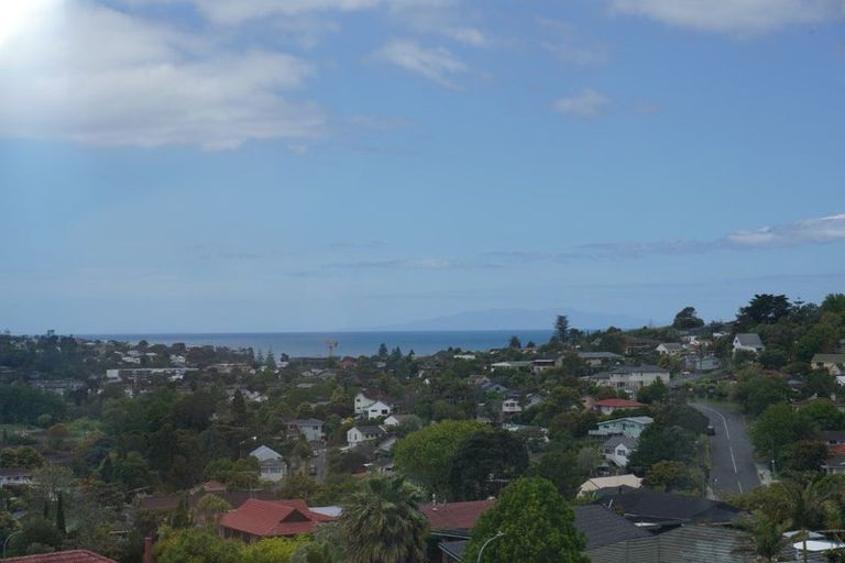 Photo of property in 20 Eastwood Rise, Browns Bay, Auckland, 0630