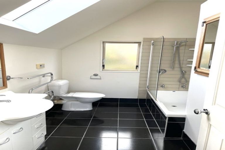 Photo of property in 29a Rotherham Terrace, Miramar, Wellington, 6022