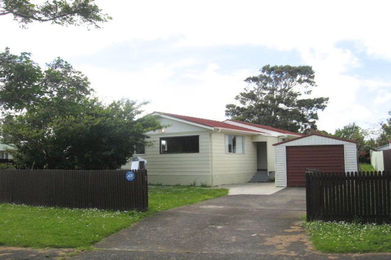 Photo of property in 3 Slim Place, Clendon Park, Auckland, 2103