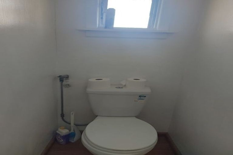 Photo of property in 5 Dalton Place, Burnside, Christchurch, 8053