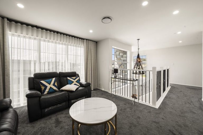 Photo of property in 9 Bremner Ridge Street, Flat Bush, Auckland, 2019