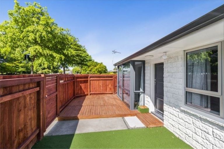 Photo of property in 2/14 Rotherham Street, Riccarton, Christchurch, 8041