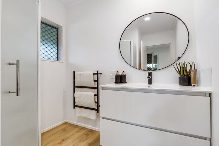 Photo of property in 2 Tupaea Place, Otumoetai, Tauranga, 3110