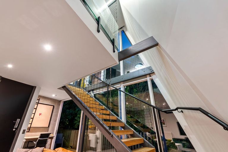 Photo of property in 64a Orangi Kaupapa Road, Northland, Wellington, 6012