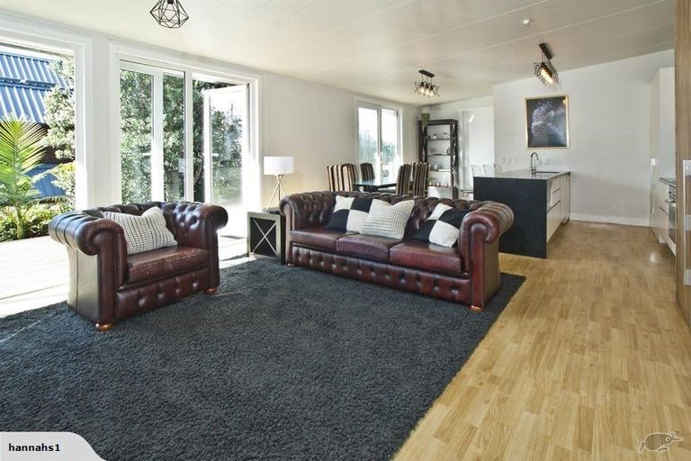 Photo of property in 15a Sea View Terrace, Cockle Bay, Auckland, 2014