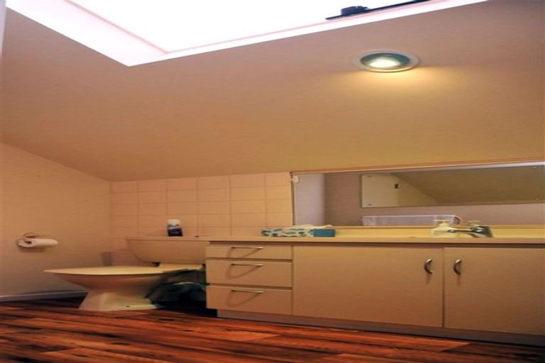 Photo of property in 2/8 Cottesmore Close, Burnside, Christchurch, 8053