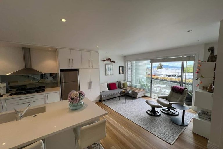 Photo of property in 3/7 Killarney Street, Takapuna, Auckland, 0622