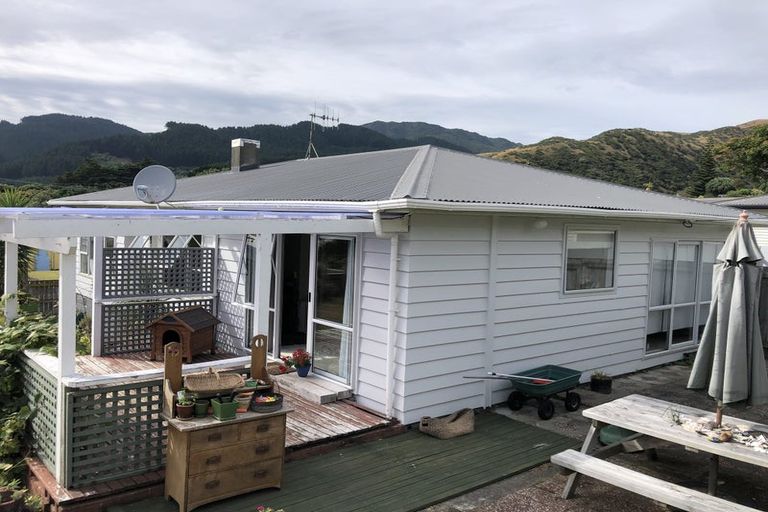 Photo of property in 4 Clarkes Crescent, Paekakariki, 5034