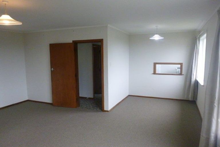 Photo of property in 2b Garden Road, Northland, Wellington, 6012