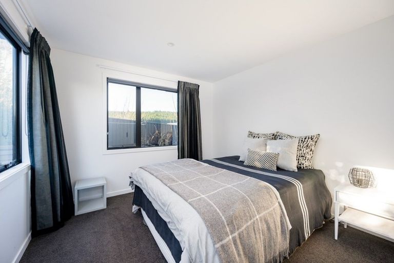 Photo of property in 41 Minaret Ridge, Wanaka, 9305