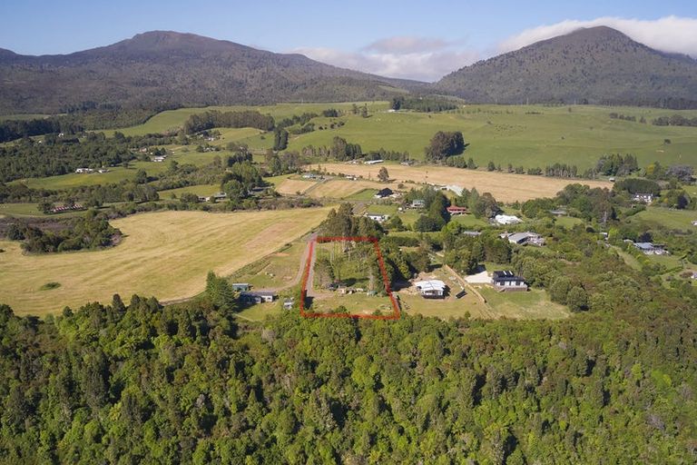 Photo of property in 28 Kowhai Drive, Kuratau, Turangi, 3381