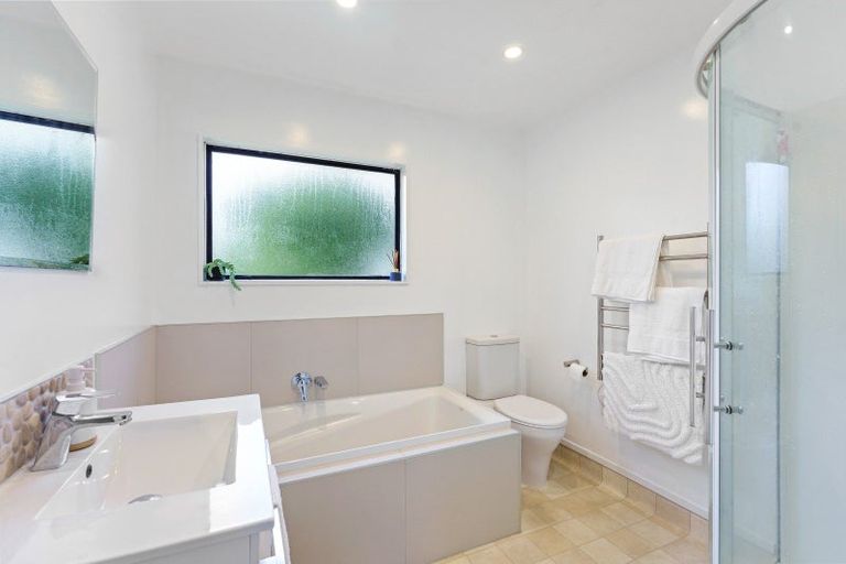 Photo of property in 24 Norfolk Crescent, Otaki Beach, Otaki, 5512