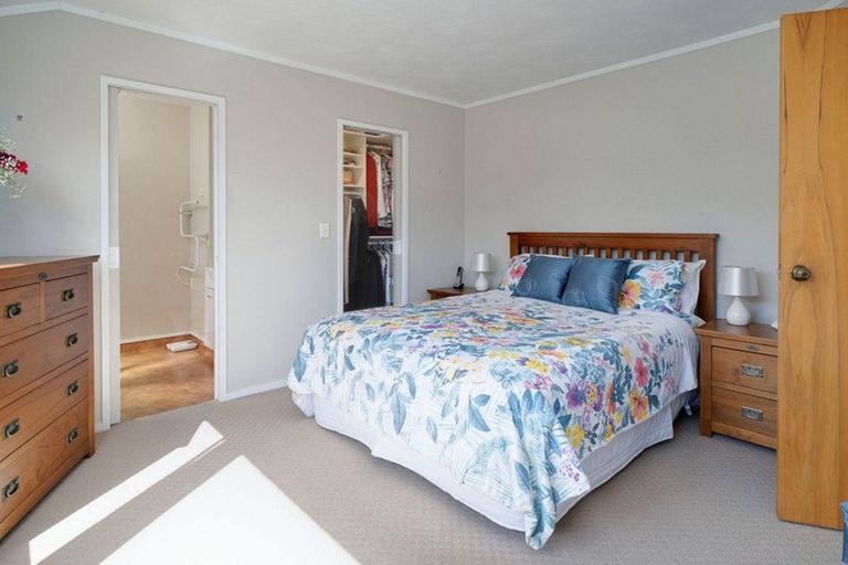 Photo of property in 22 Vining Crescent, Stoke, Nelson, 7011