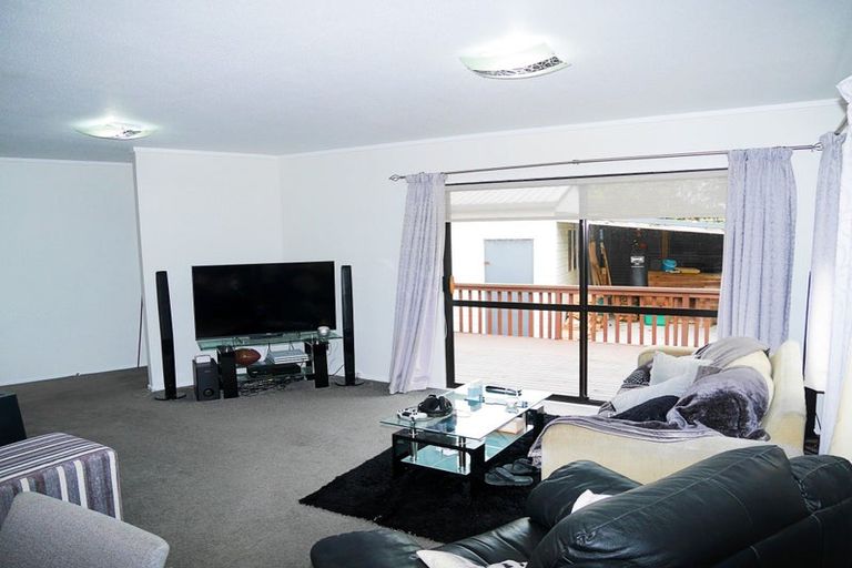 Photo of property in 22 Rosewood Place, Paraparaumu, 5032