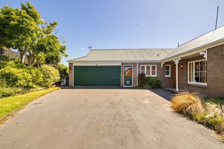 Photo of property in 22 Ravensdale Rise, Westmorland, Christchurch, 8025