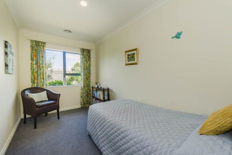 Photo of property in 6 Avion Terrace, Raumati Beach, Paraparaumu, 5032
