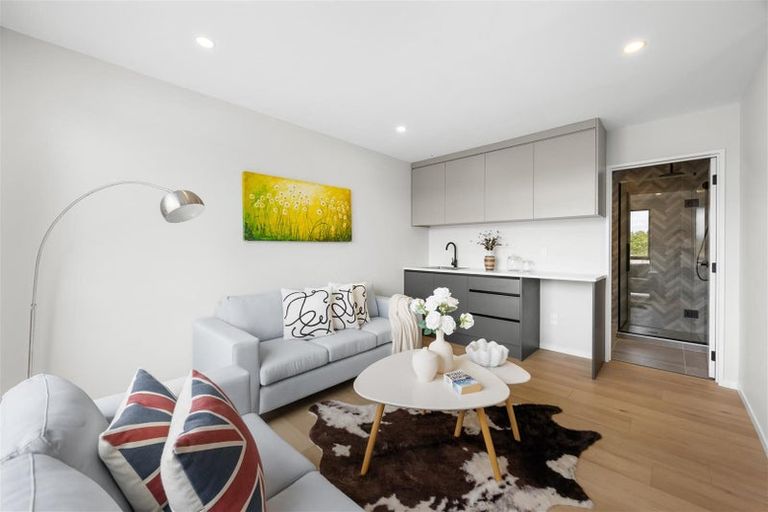 Photo of property in 73 Tributary Parade, Karaka, Papakura, 2113