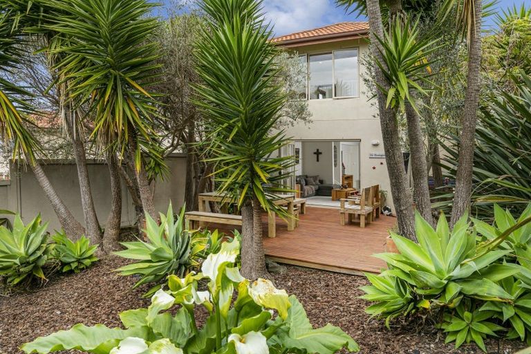 Photo of property in 17 West Hoe Heights, Orewa, 0931