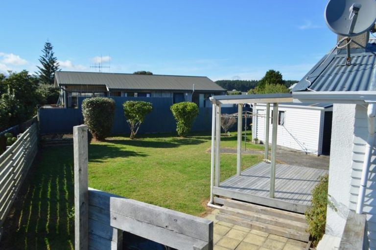 Photo of property in 2b Mahoe Street, Otaki Beach, Otaki, 5512