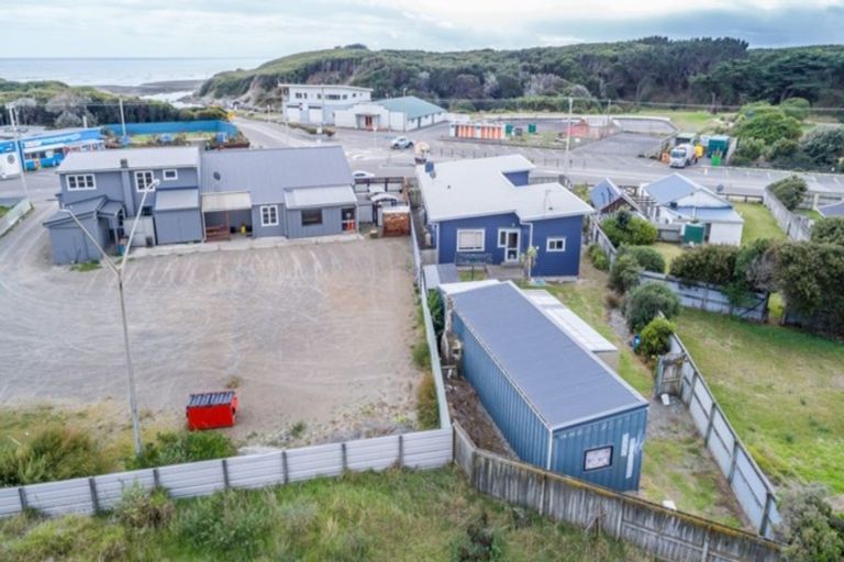 Photo of property in 5 Koputara Road, Himatangi Beach, Foxton, 4891
