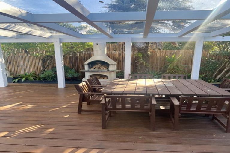 Photo of property in 9 Ross Crescent, Orewa, 0931