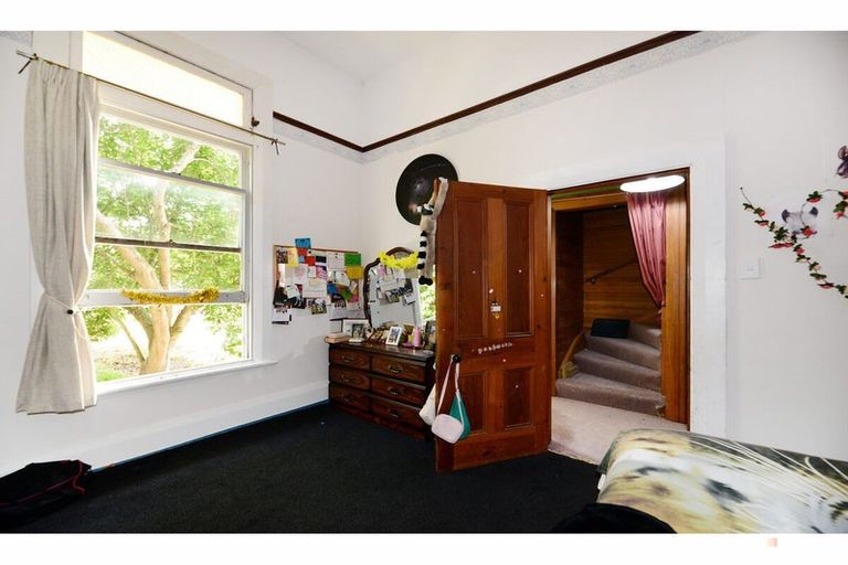 Photo of property in 66 Timaru Road, Waimate, 7924