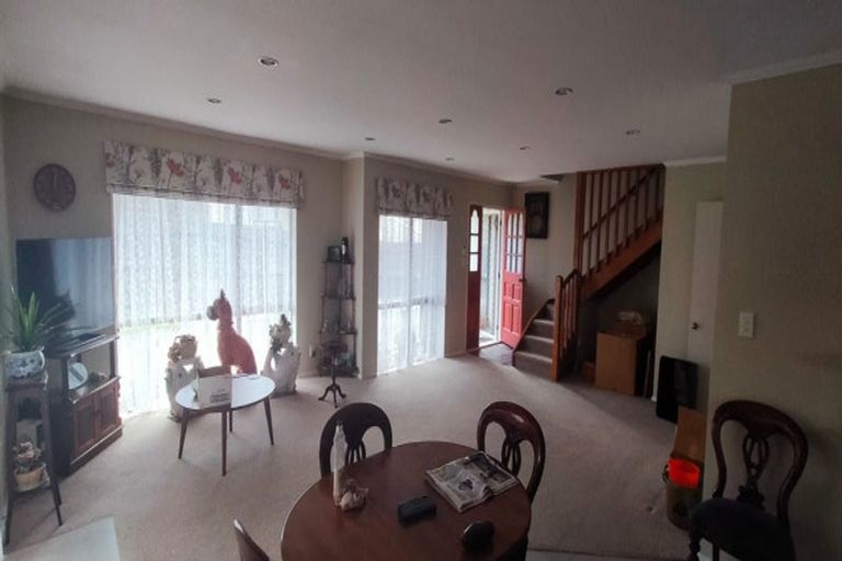 Photo of property in 43 Barnhill Crescent, Pahurehure, Papakura, 2113