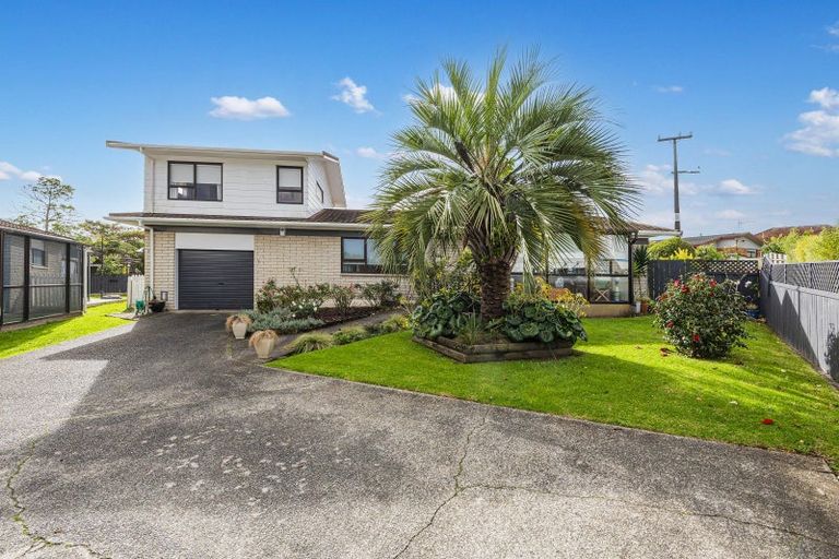 Photo of property in 1 Carr Street, Te Kamo, Whangarei, 0112