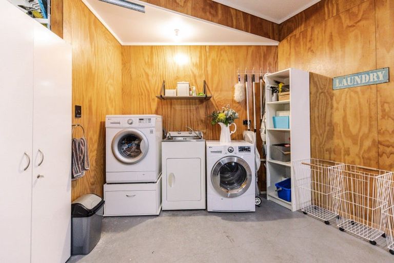 Photo of property in 10 Cotswolds Close, Otamatea, Whanganui, 4500