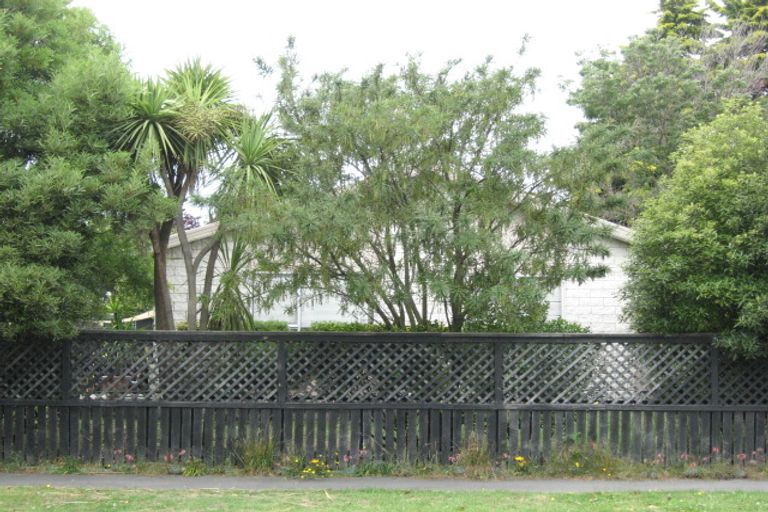 Photo of property in 1/34 Kawau Crescent, Bromley, Christchurch, 8062