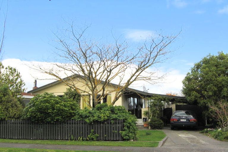 Photo of property in 50 Upham Street, Havelock North, 4130