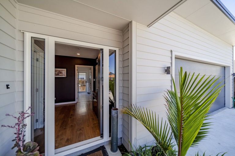 Photo of property in 168 Charles Street, Westshore, Napier, 4110