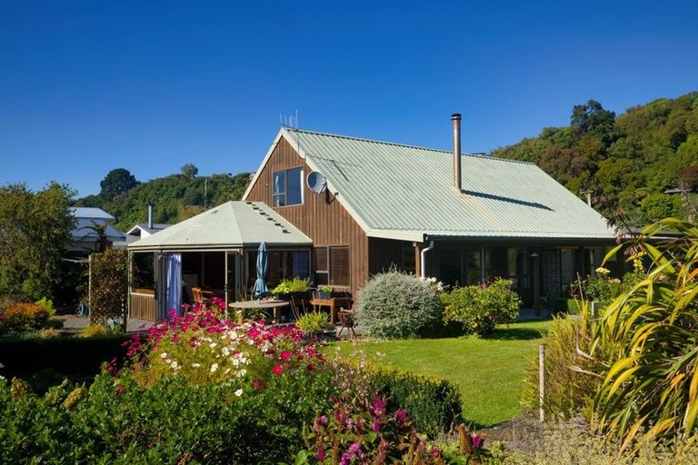 Photo of property in 61 Torquay Street, Kaikoura, 7300