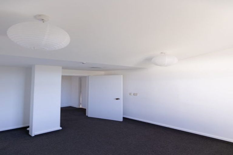 Photo of property in 8 Ragan Lane, Wanaka, 9305