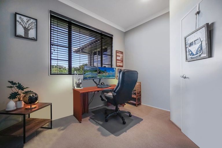 Photo of property in 43 Matarangi Road, East Tamaki, Auckland, 2013