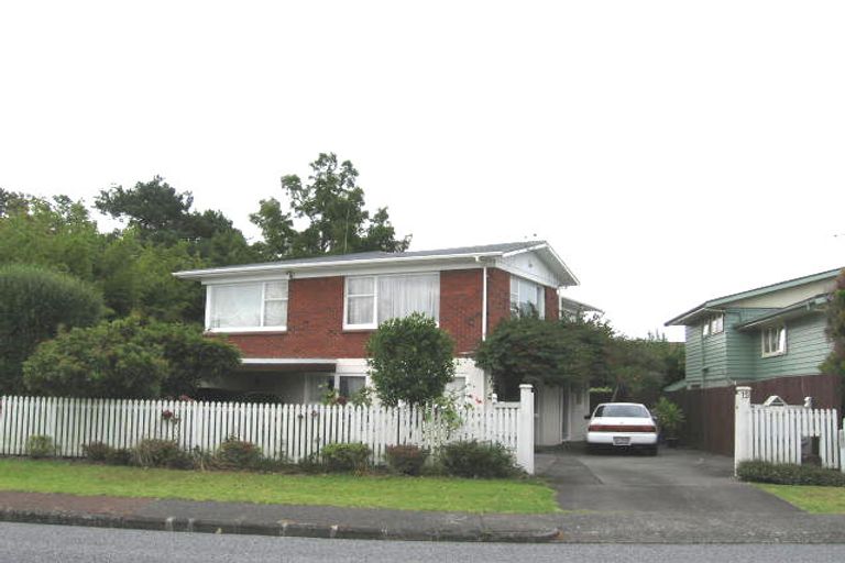 Photo of property in 15 Grenada Avenue, Forrest Hill, Auckland, 0620
