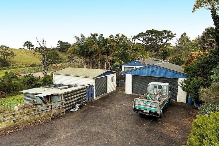 Photo of property in 15 Kelland Road, Pollok, Waiuku, 2683
