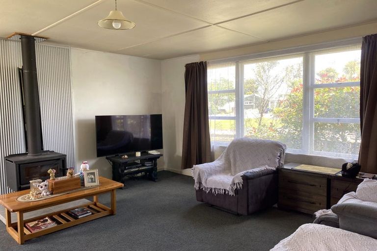 Photo of property in 135 Brougham Street, Westport, 7825