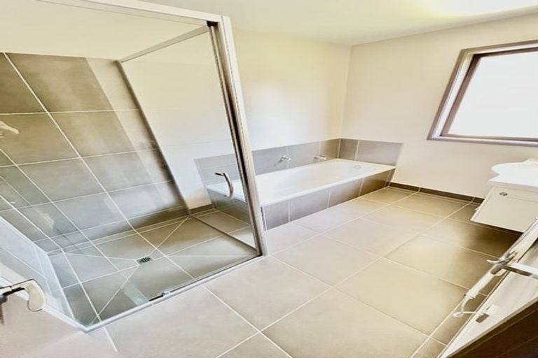 Photo of property in 3 Silkwood Crescent, Karaka, Papakura, 2113