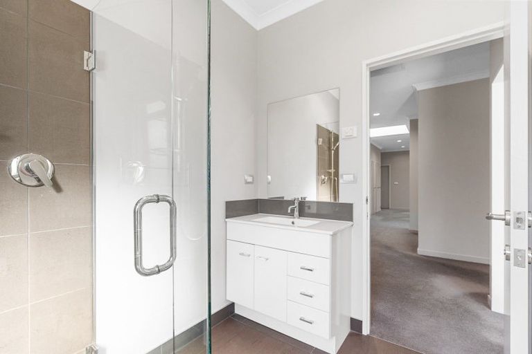 Photo of property in 9 Rexwood Estate, Carterton, 5713