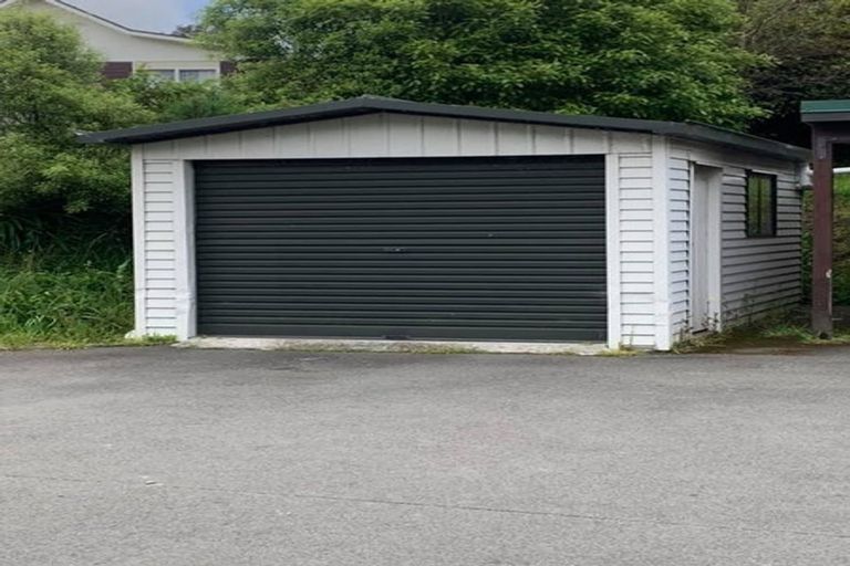 Photo of property in 9/2 Burdendale Grove, Churton Park, Wellington, 6037