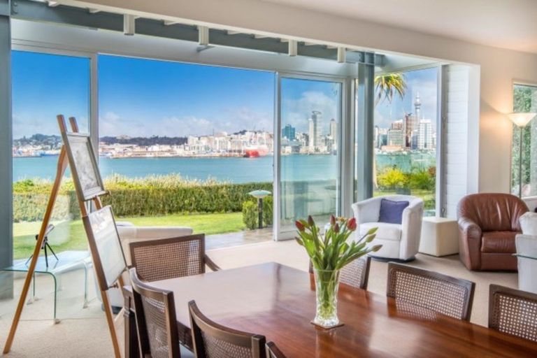 Photo of property in 59a Stanley Point Road, Stanley Point, Auckland, 0624