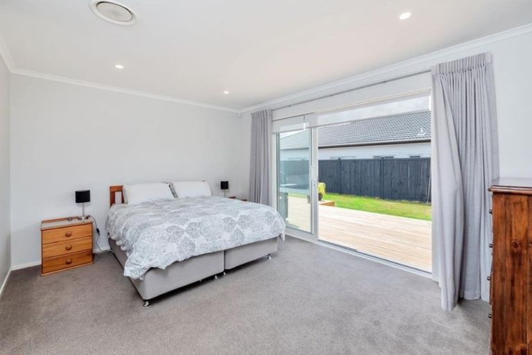 Photo of property in 3 Kuawa Drive, Kumeu, 0810