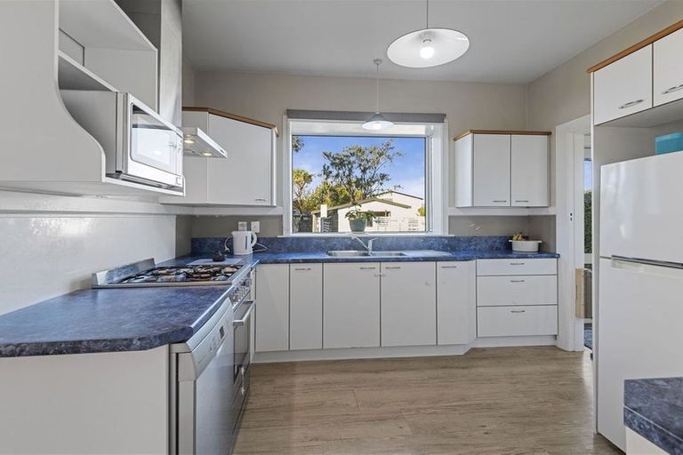 Photo of property in 54 Mathesons Road, Phillipstown, Christchurch, 8011